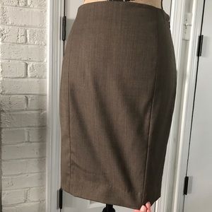 *CLOSET CLEAN OUT!* Ann Taylor Pencil Skirt